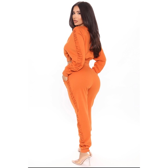 Orange Lounge Set - Picture 2 of 5